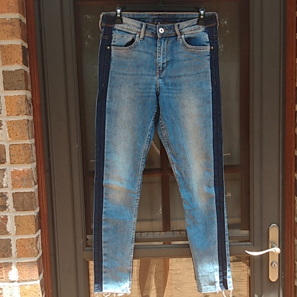 H&M size 8 jegging.